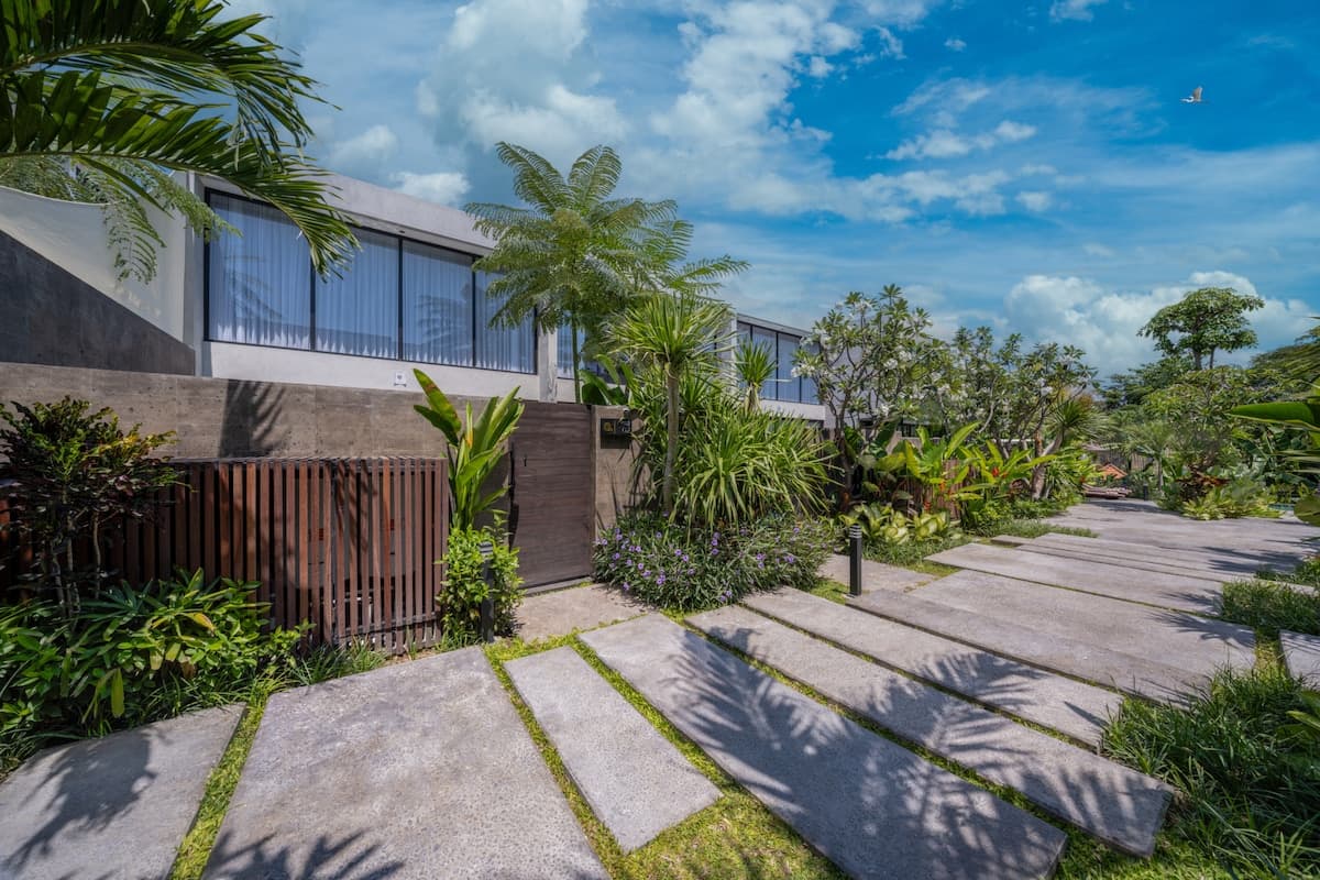 Villa photo 1